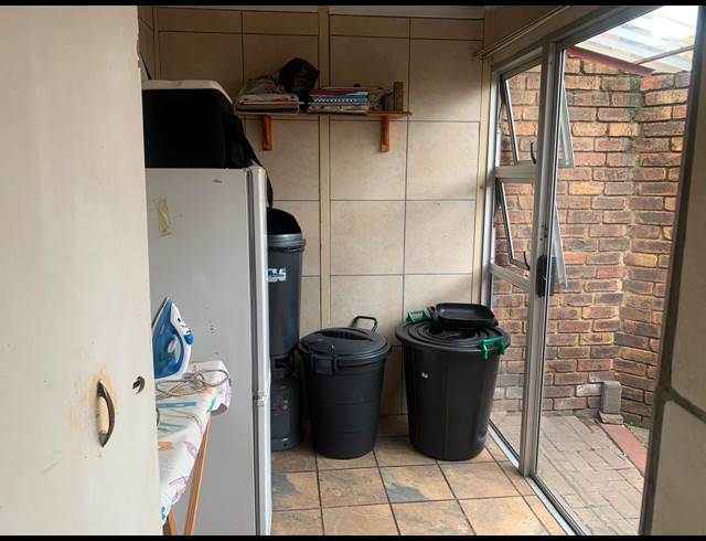 3 BEDROOM TOWNHOUSE FOR SALE IN VANDERBIJLPARK CW 3